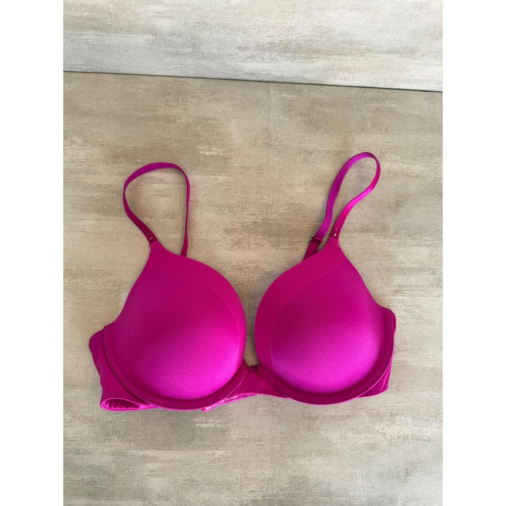 Victoria's Secret Pink Biofit Demi Uplift Bra Rhinestone Straps Size 34C‎